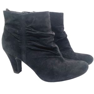 BCBGeneration BG-Crest Black Suede Ankle Boots 8M